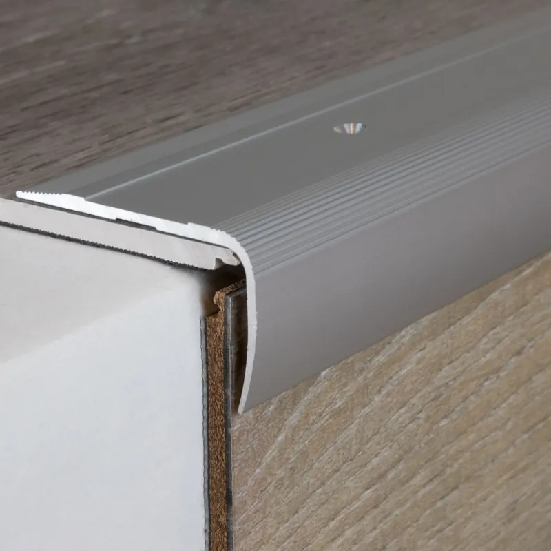 Nez de marche cornière pour marche 28.5 mm x 53 mm aluminium anodisé Top Vente