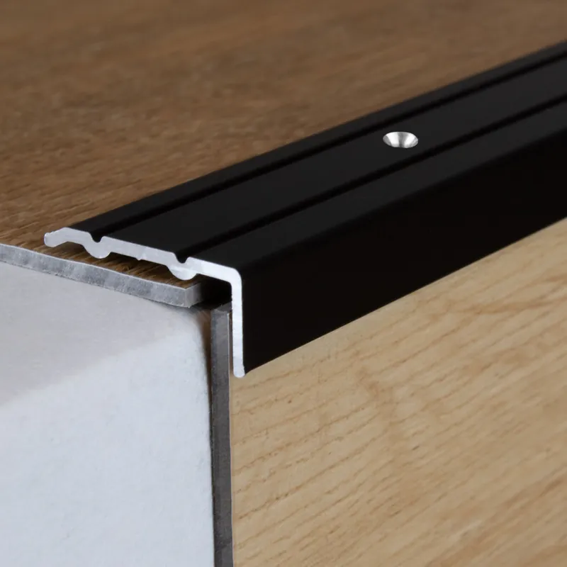 Meilleure Vente Cornière 24.5 mm type 8889 aluminium anodisé à visser