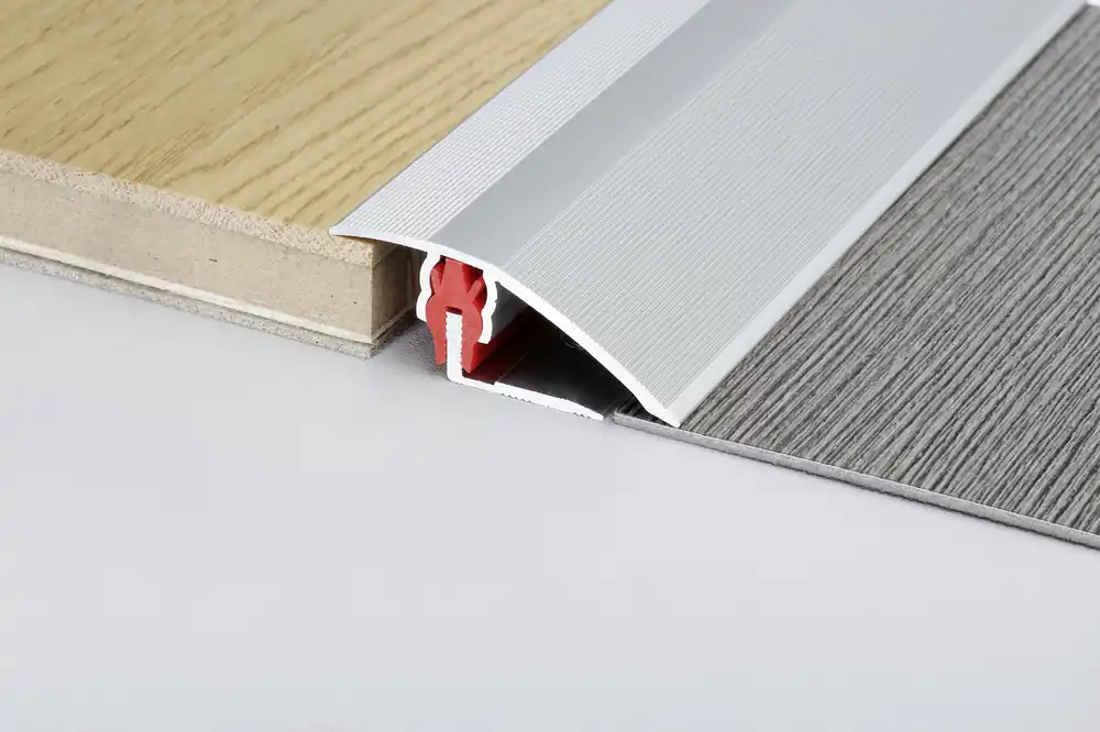 Küberit 786 FCS-718 Barre de seuil striée pour parquet Largeur 51 mm Épaisseur 3-23 mm Pas Cher