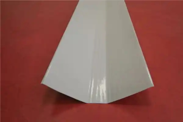 Prix Réduit FAITIERE OPAQUE PARE-VENT RAL7035 GRIS CLAIR 3,00M X 0.40M